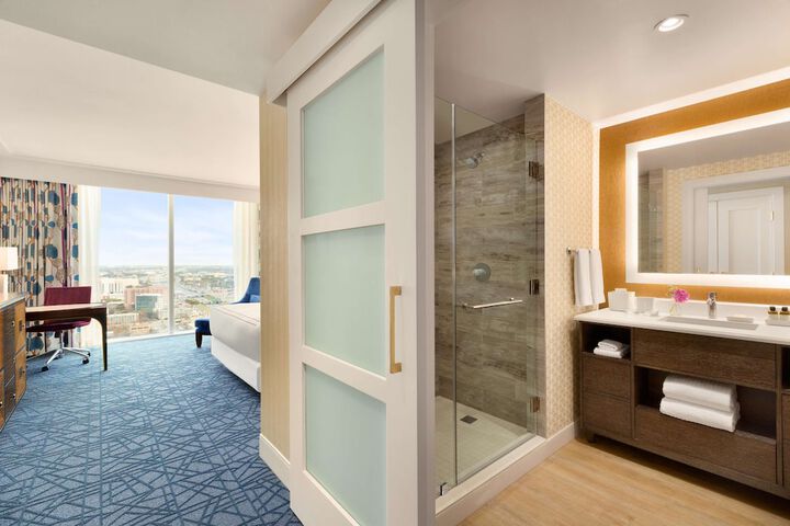 Room 71 of 133