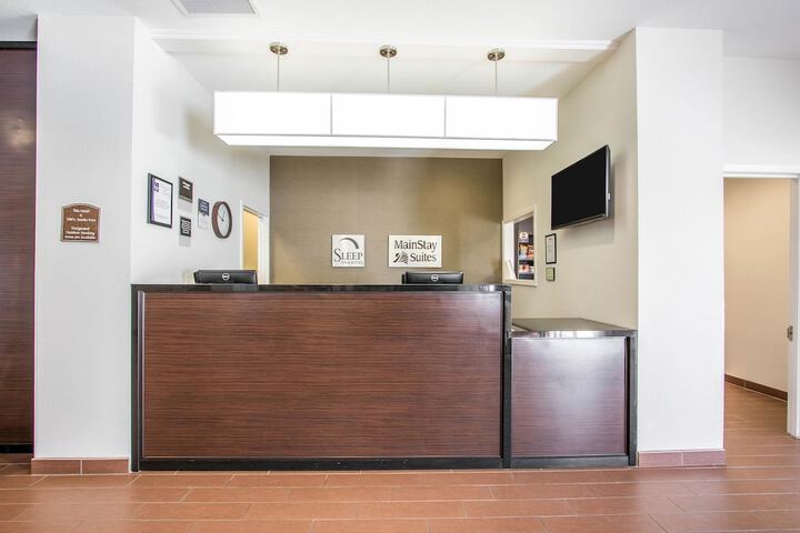 Sleep Inn & Suites Meridian - Bonita Lakes