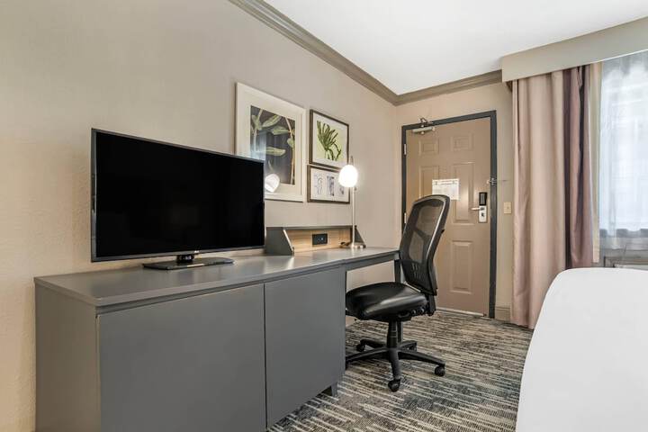 Country Inn & Suites by Radisson Metairie (New Orleans), LA