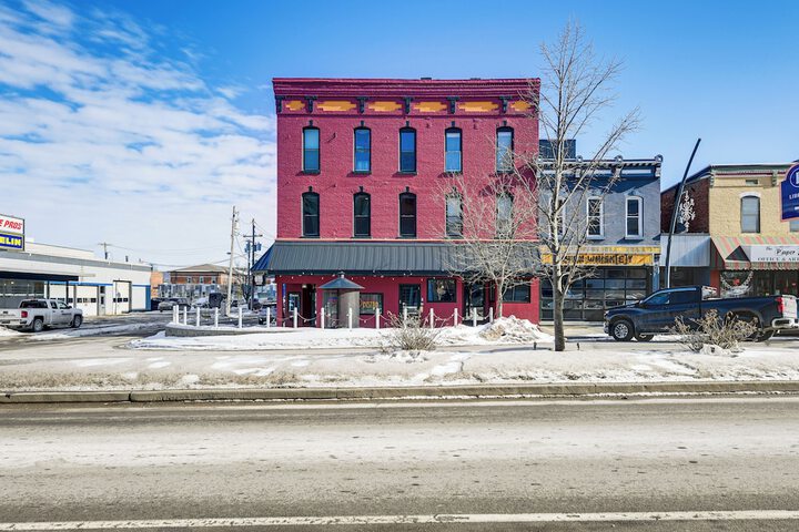 Bring a Pet: Historic Downtown Olean Apartment