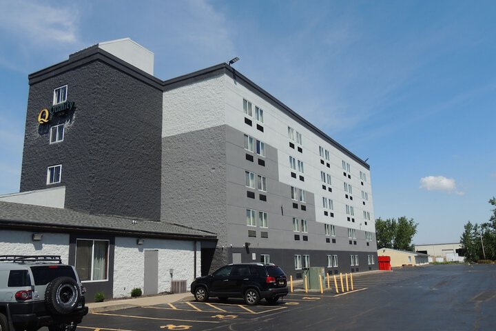 Hotel 5 of 55