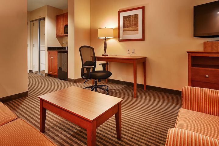Room 14 of 34