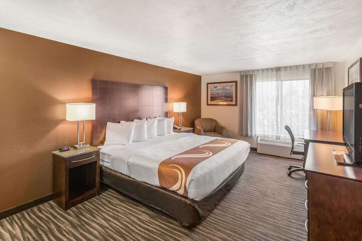 Room 14 of 37
