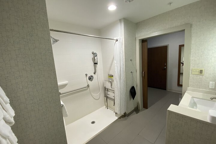 Room 13 of 62