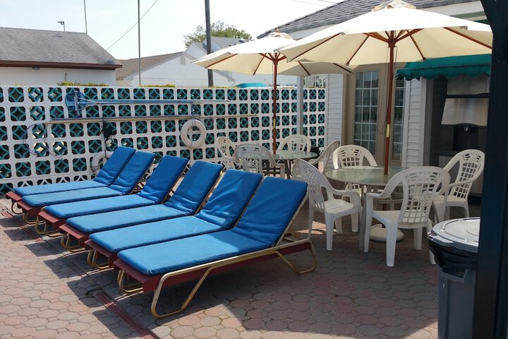 Pool 3 of 44
