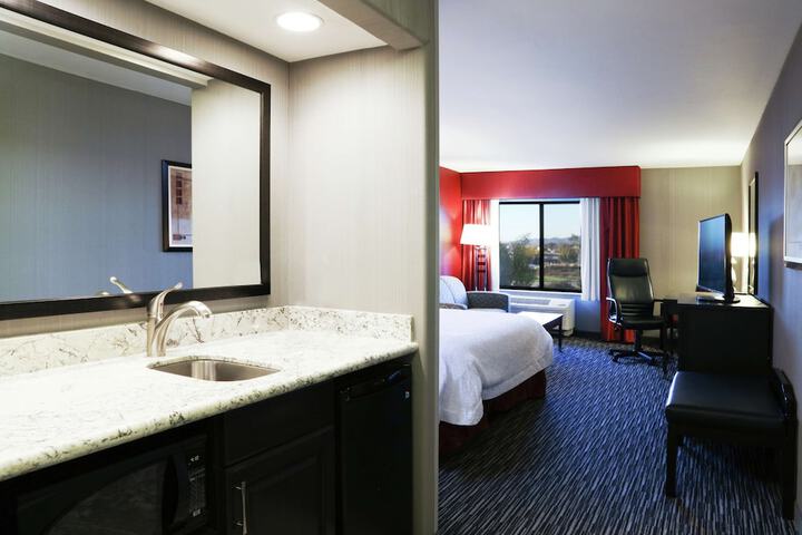Room 53 of 72