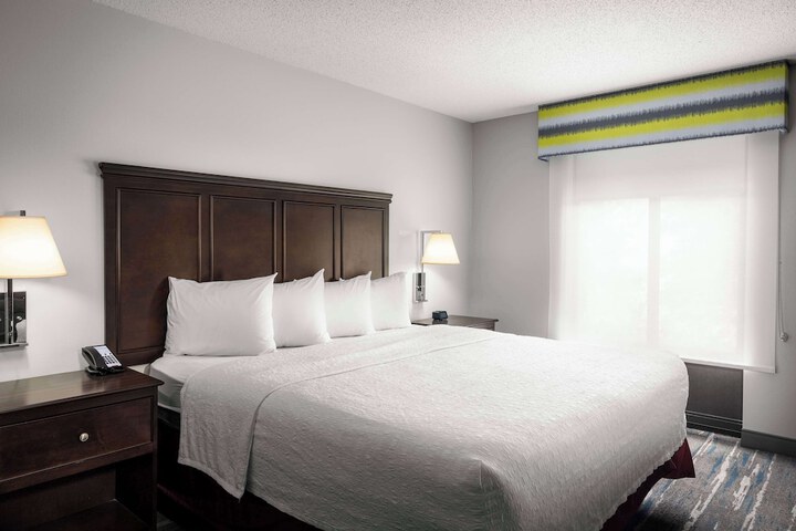 Room 16 of 30