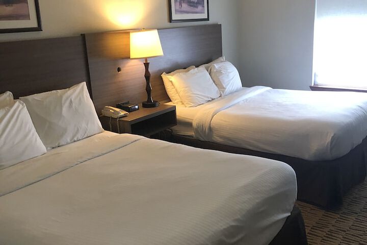 Room 28 of 46