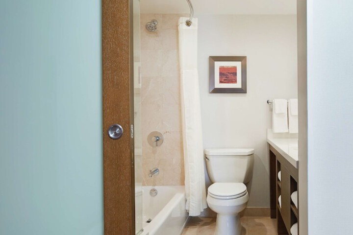 DoubleTree by Hilton Torrance - South Bay