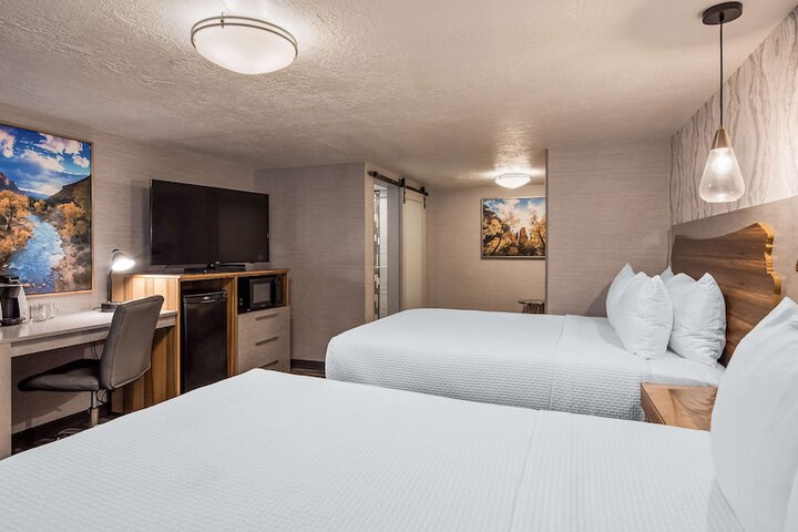 Room 16 of 32