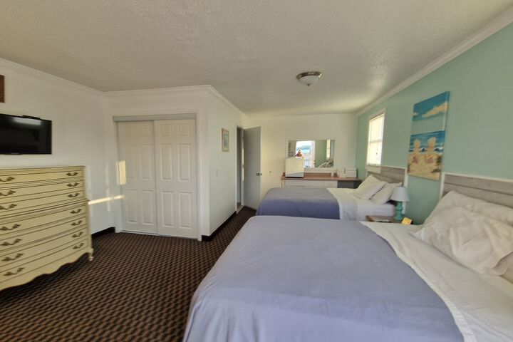 Room 17 of 40