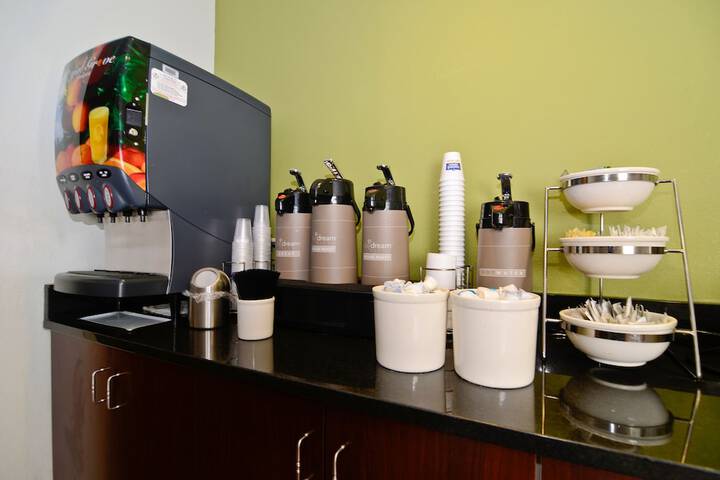 Breakfast/Coffee Service 45 of 65