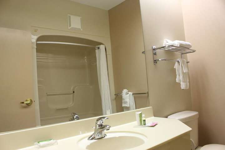 Room 33 of 50