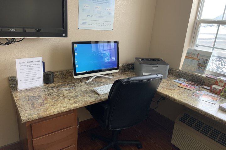 Business Center 19 of 19