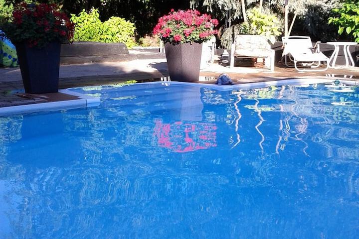 Pool 6 of 47