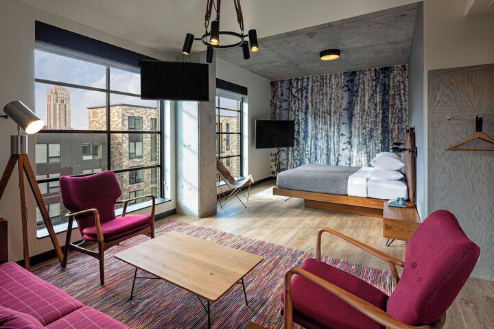Room 15 of 23