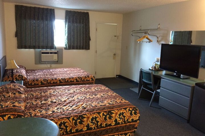 Room 32 of 40