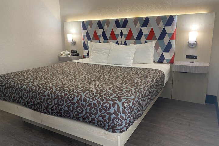 Room 15 of 21