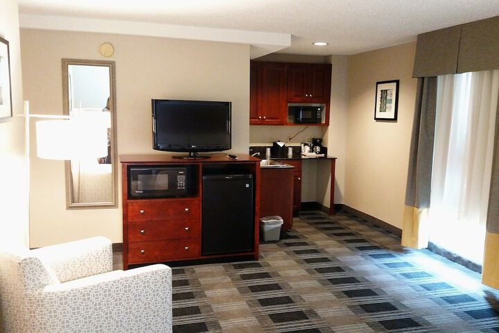 Room 35 of 47