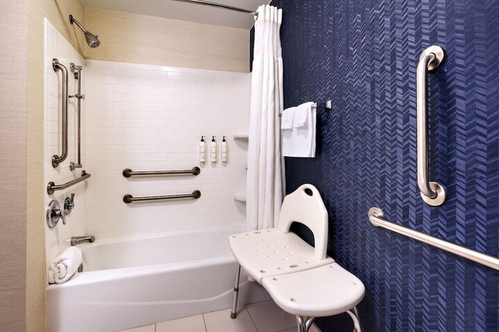 Room 20 of 34