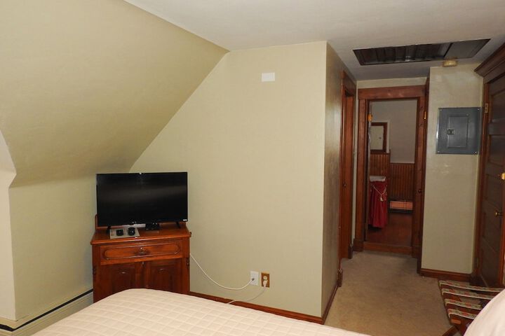 Champaign Garden Inn