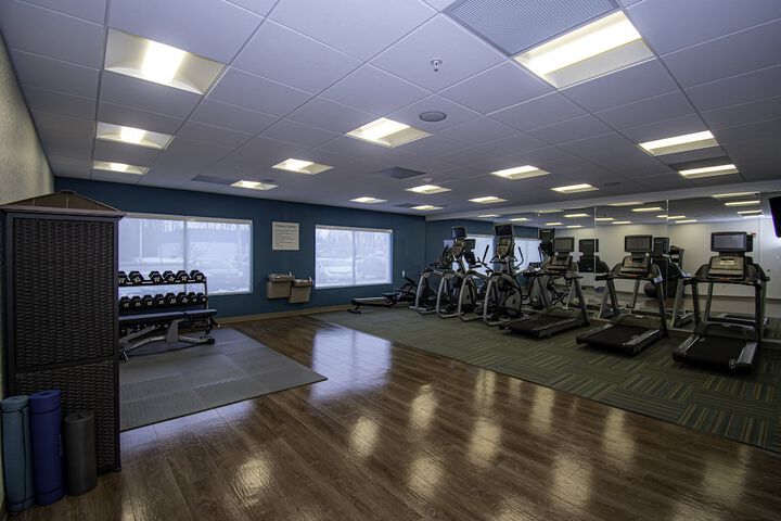 Holiday Inn Express & Suites Tonawanda - Buffalo Area by IHG
