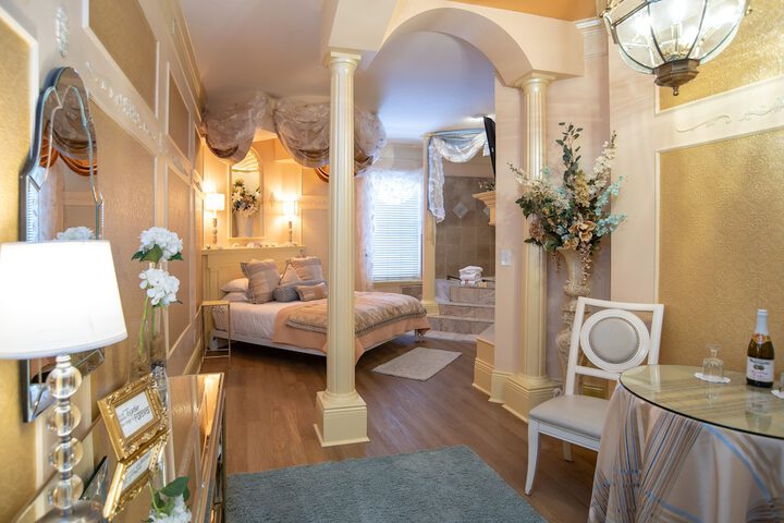 Room 14 of 204