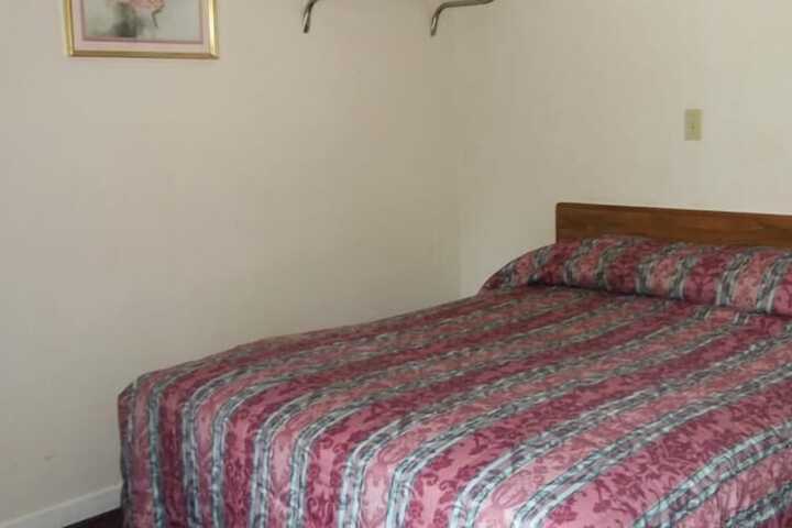Room 18 of 30