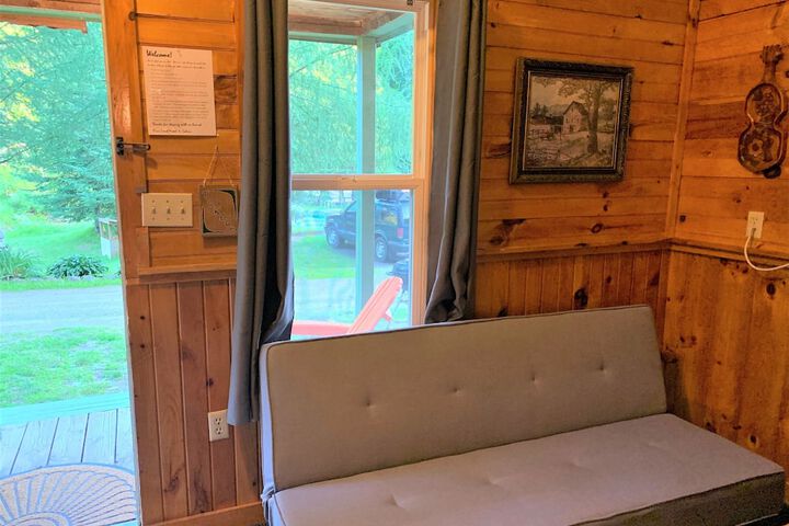 Pine Crest Motel & Cabins
