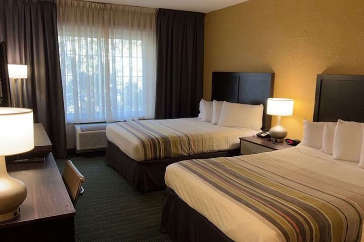 Room 12 of 20