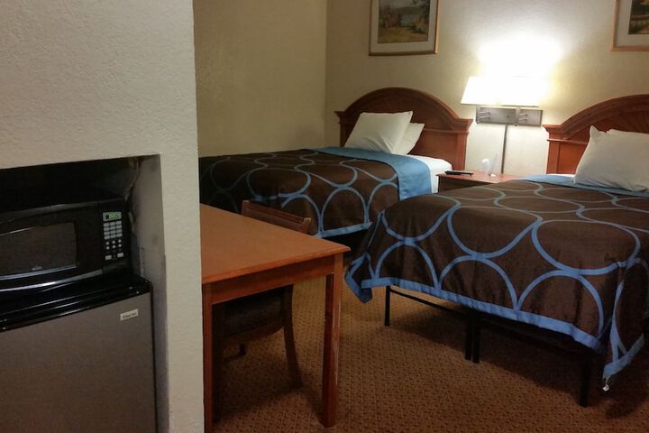 Room 29 of 34