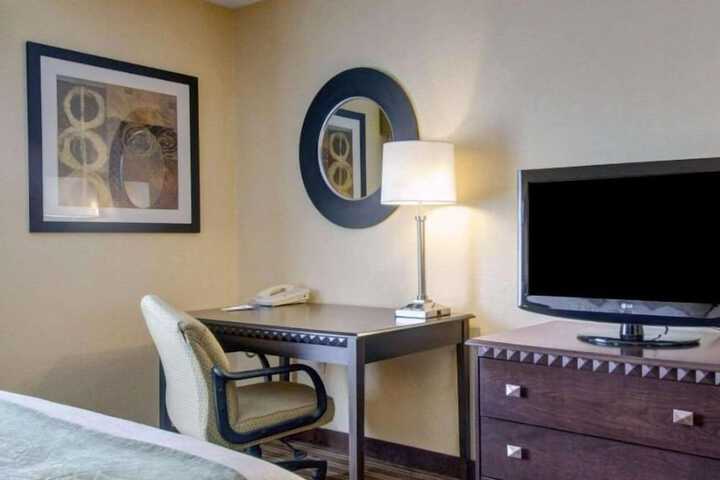 Room 18 of 27