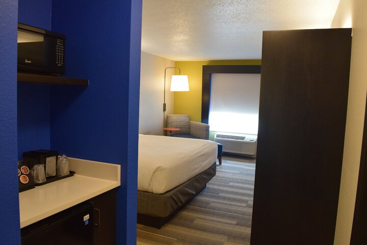 Room 19 of 54