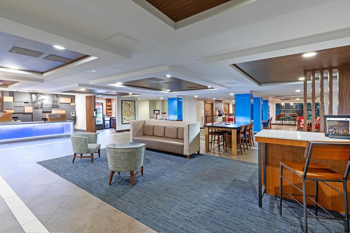 Hotel Interior 10 of 38