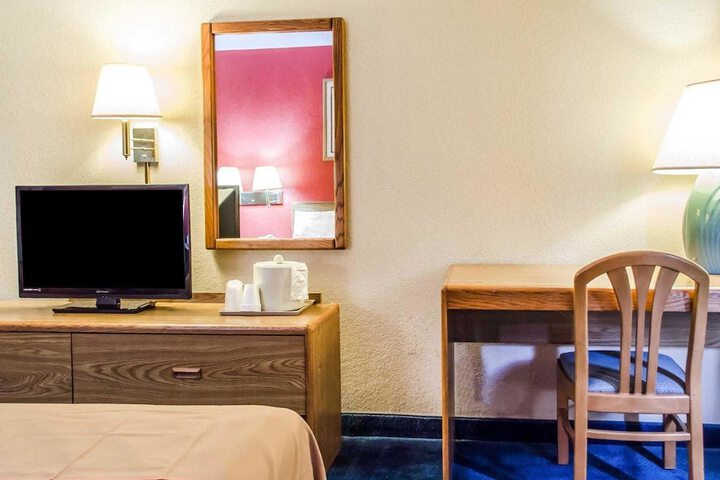 Room 13 of 47