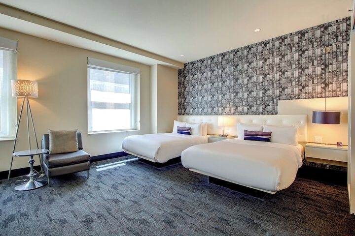 Room 51 of 112