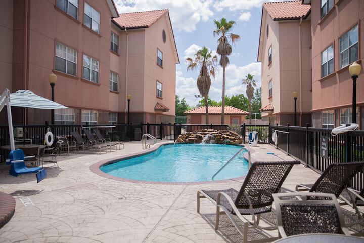 Homewood Suites by Hilton Houston-Woodlands