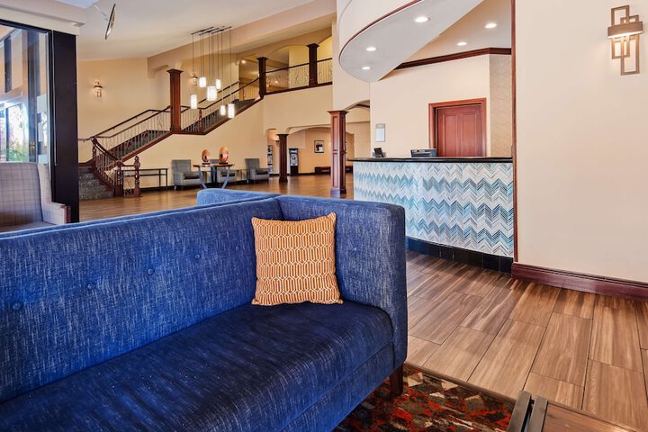 Best Western Plus Heritage Inn