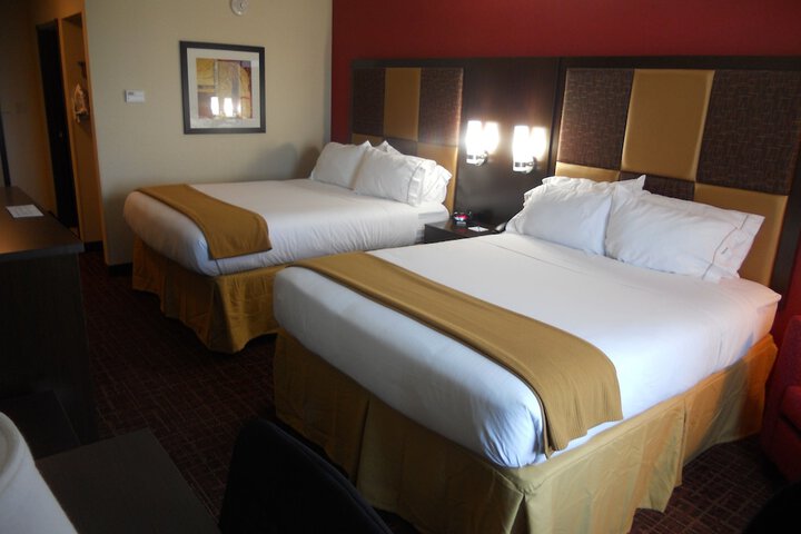 Room 17 of 36