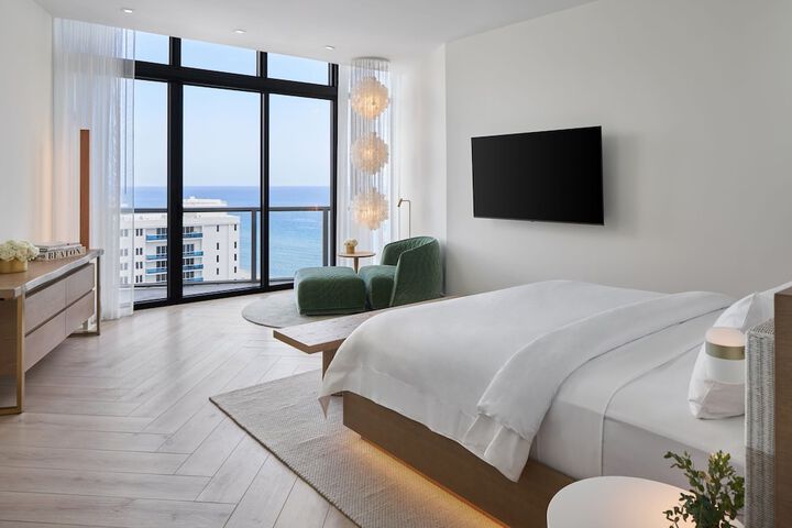 W South Beach