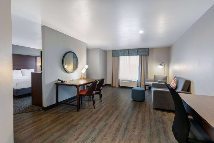 Room 19 of 65
