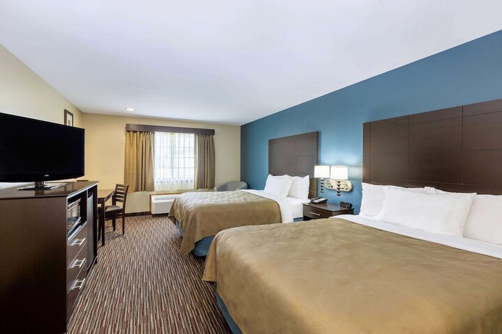Room 18 of 43