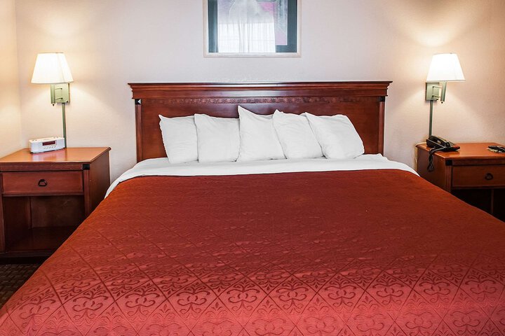 Room 20 of 34