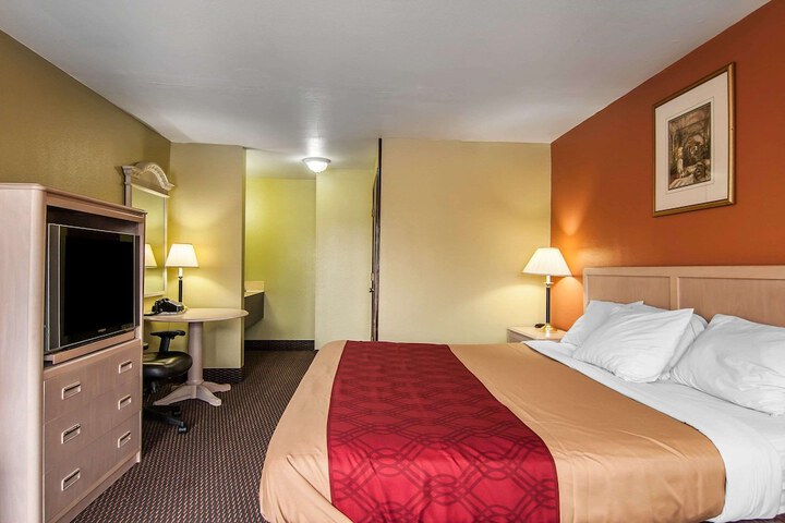 Room 19 of 34