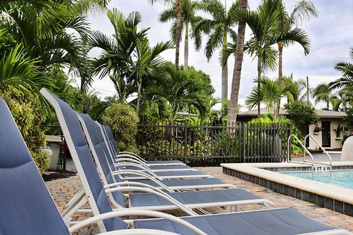 The Cabanas Guesthouse & Spa - Caters to Gay Men