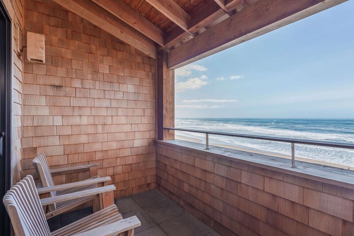 Headlands Coastal Lodge & Spa
