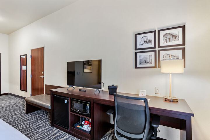 Room 16 of 49