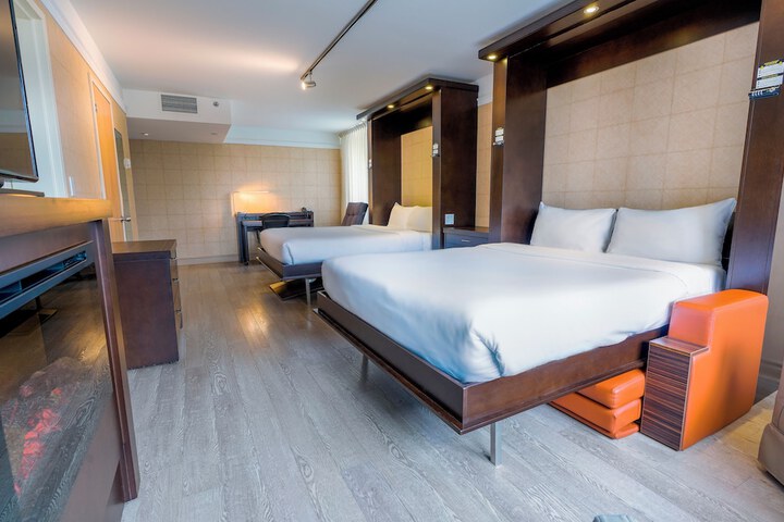 Room 41 of 109