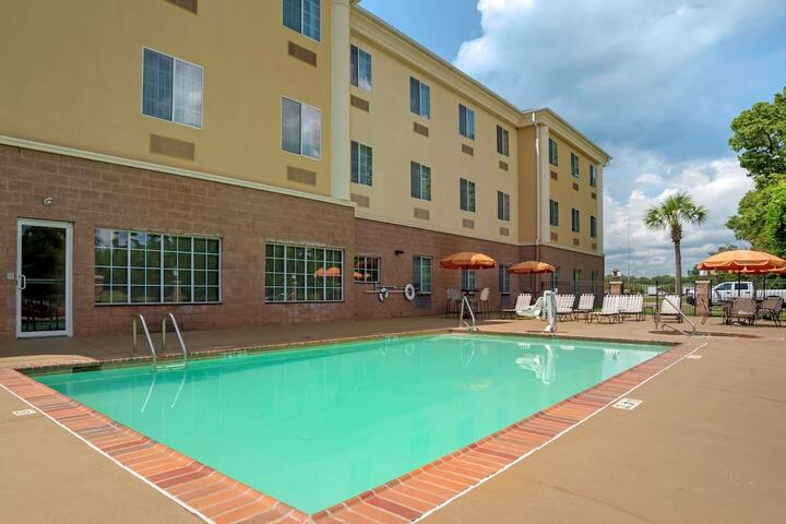 Pool 6 of 32