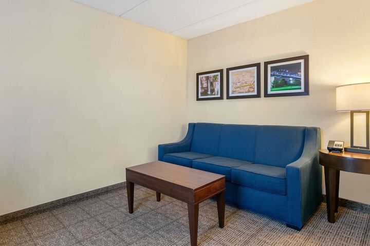 Room 18 of 50